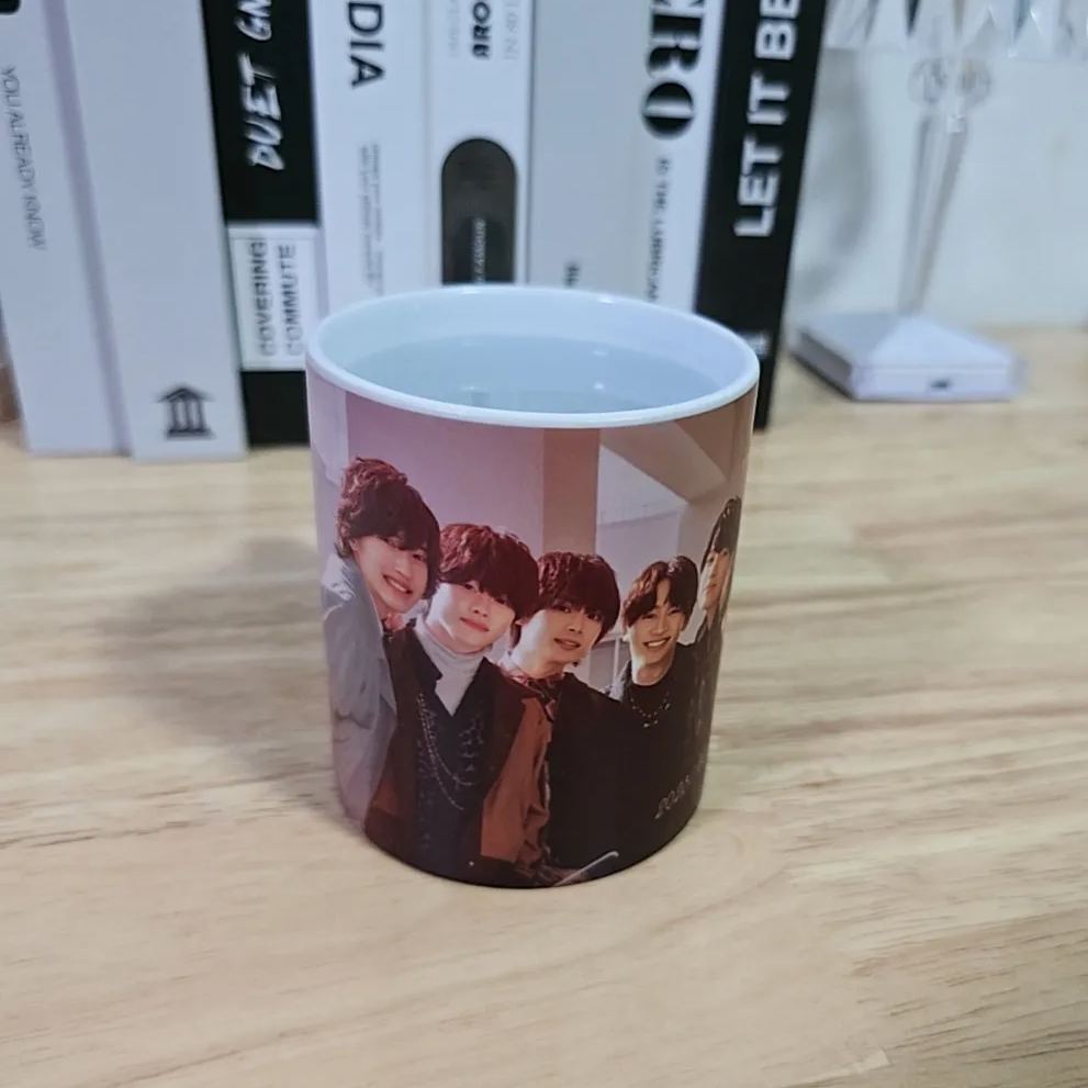 色が変わるマグカップ 【なにわ男子】-YITOTO™推し活がもっと楽しく