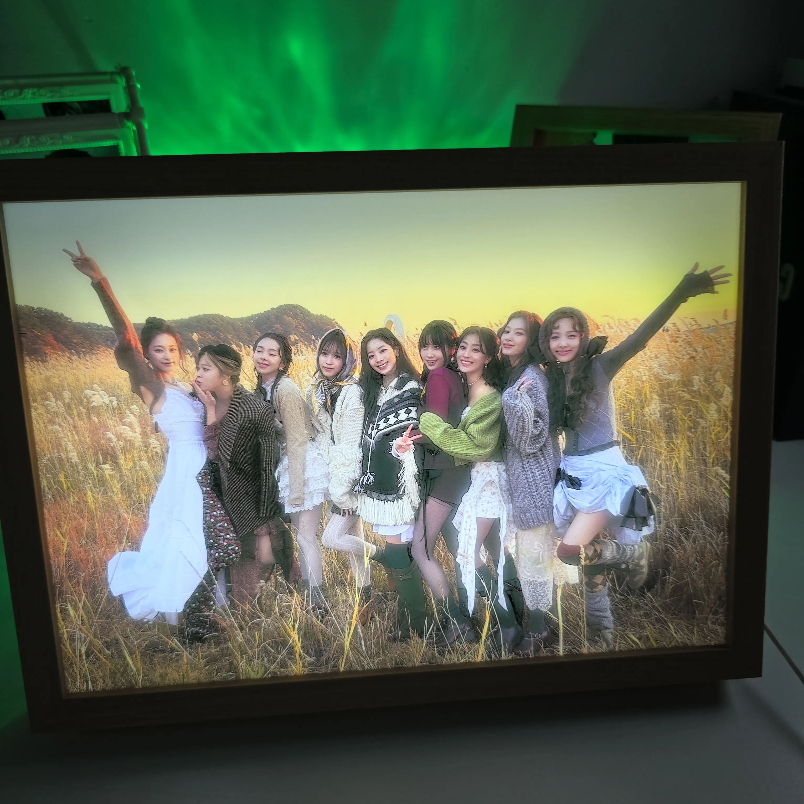 夕暮れの光と影の絵【TWICE】4種類