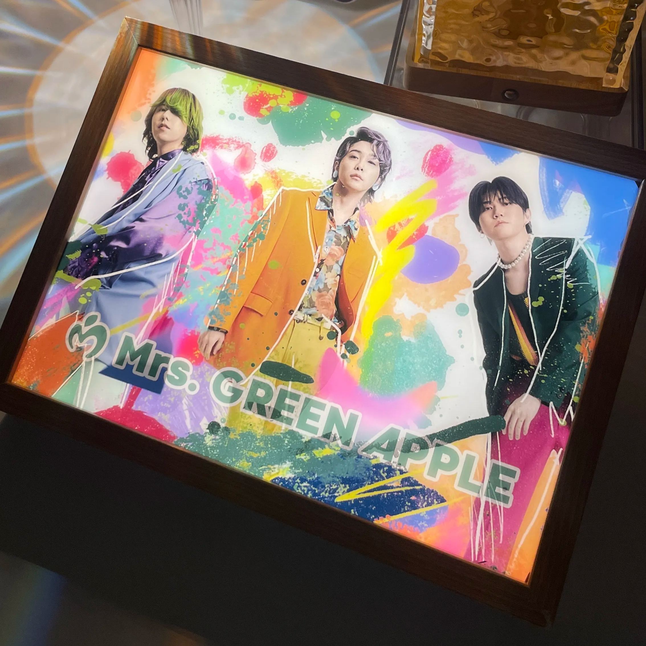 夕暮れの光と影の絵【MrsGREENAPPLE/ミセス】