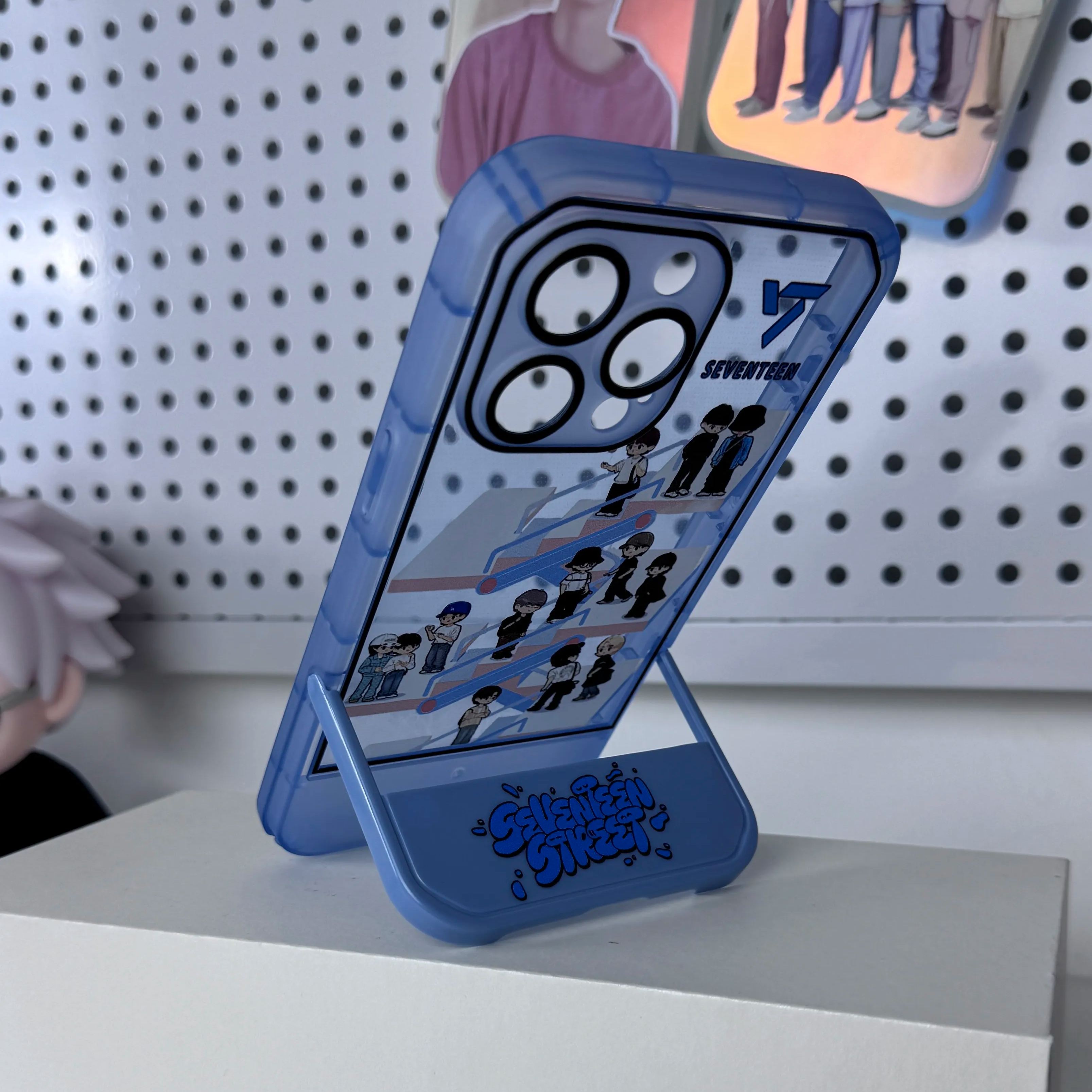 折りたたみ椅子型スマートフォンケース【SEVENTEEN/SPILL THE FEELS】
