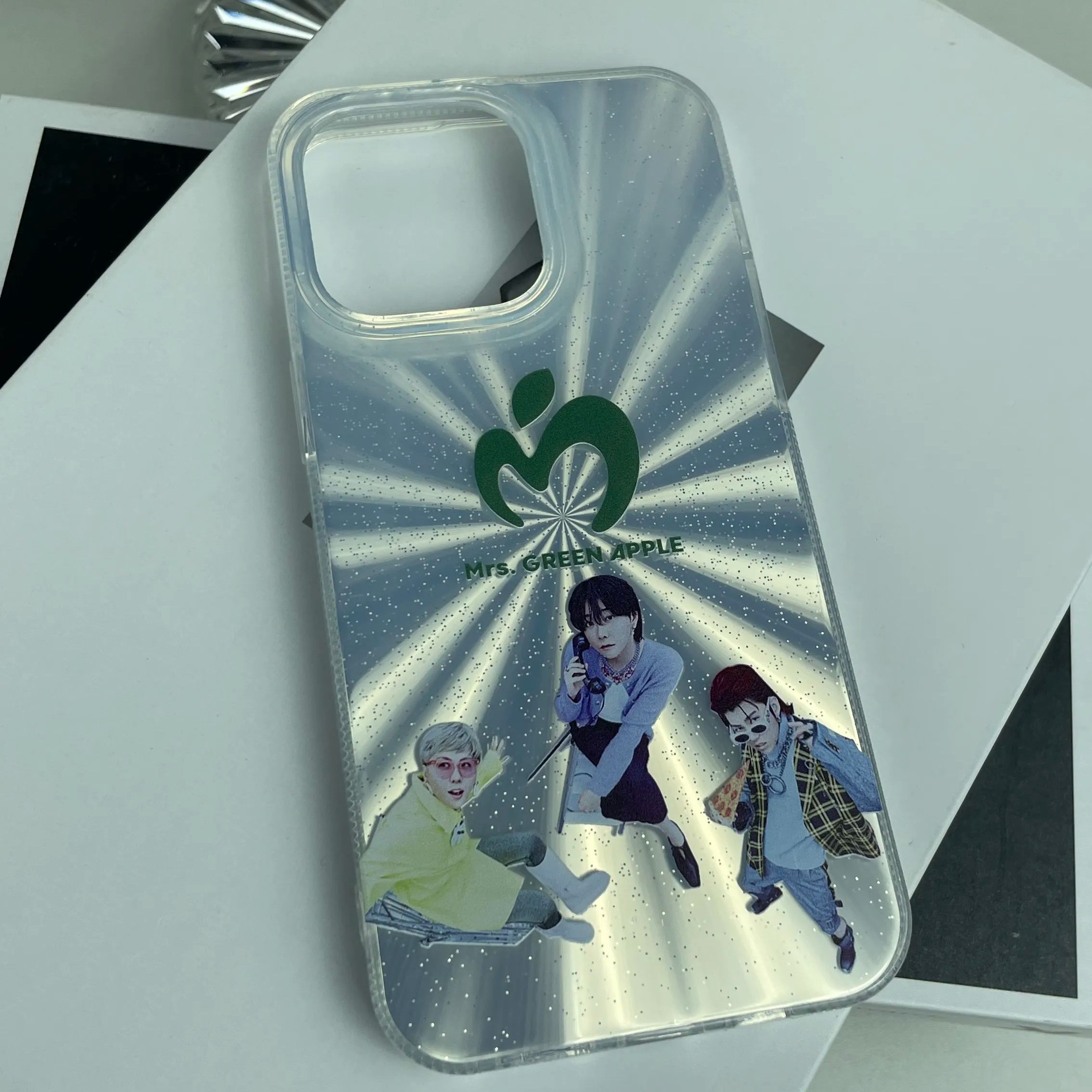 オーロラレーザーグラデーションスマートフォンケース【MrsGREENAPPLE/ライラックLilac】