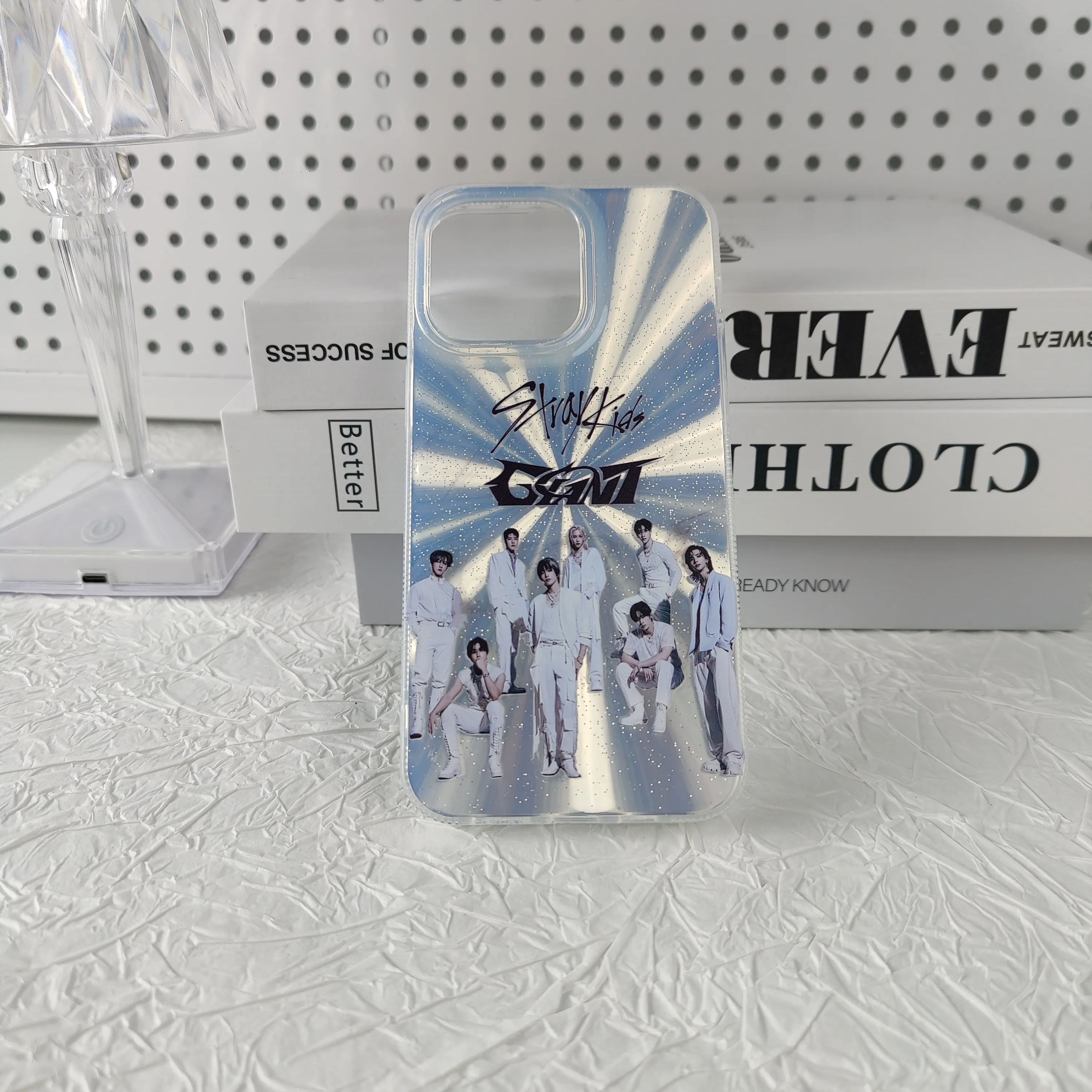 オーロラレーザーグラデーションスマートフォンケース【StrayKids/GIANT】