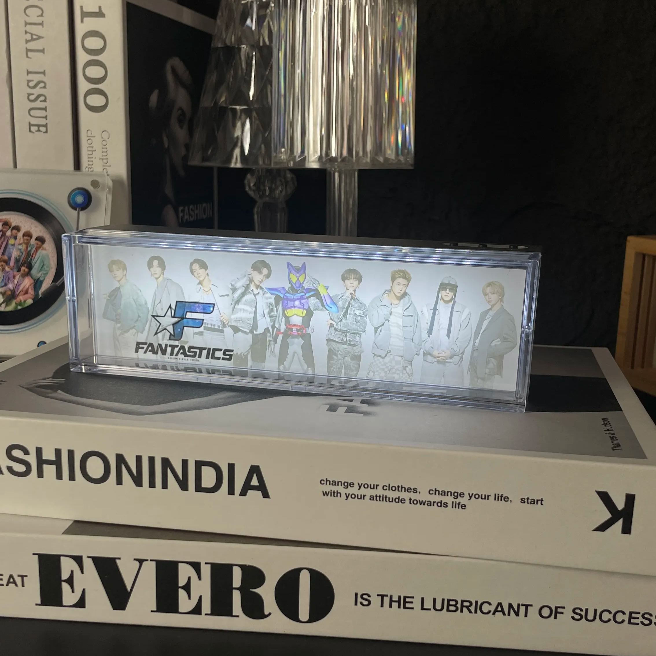 夕暮れの光と影のナイトライト【FANTASTICS/Got Boost】