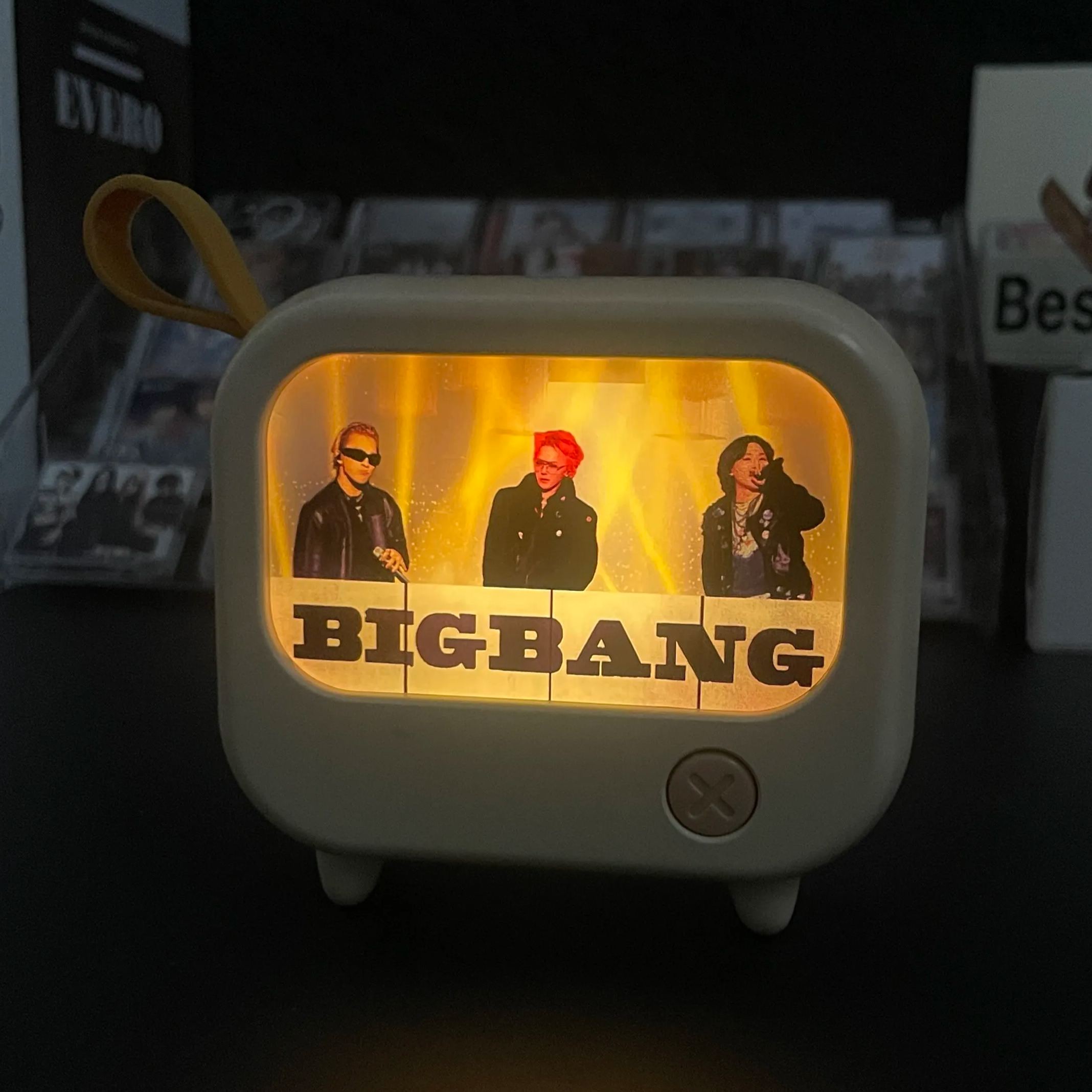 夕暮れの光と影のTV【BIGBANG】2種類