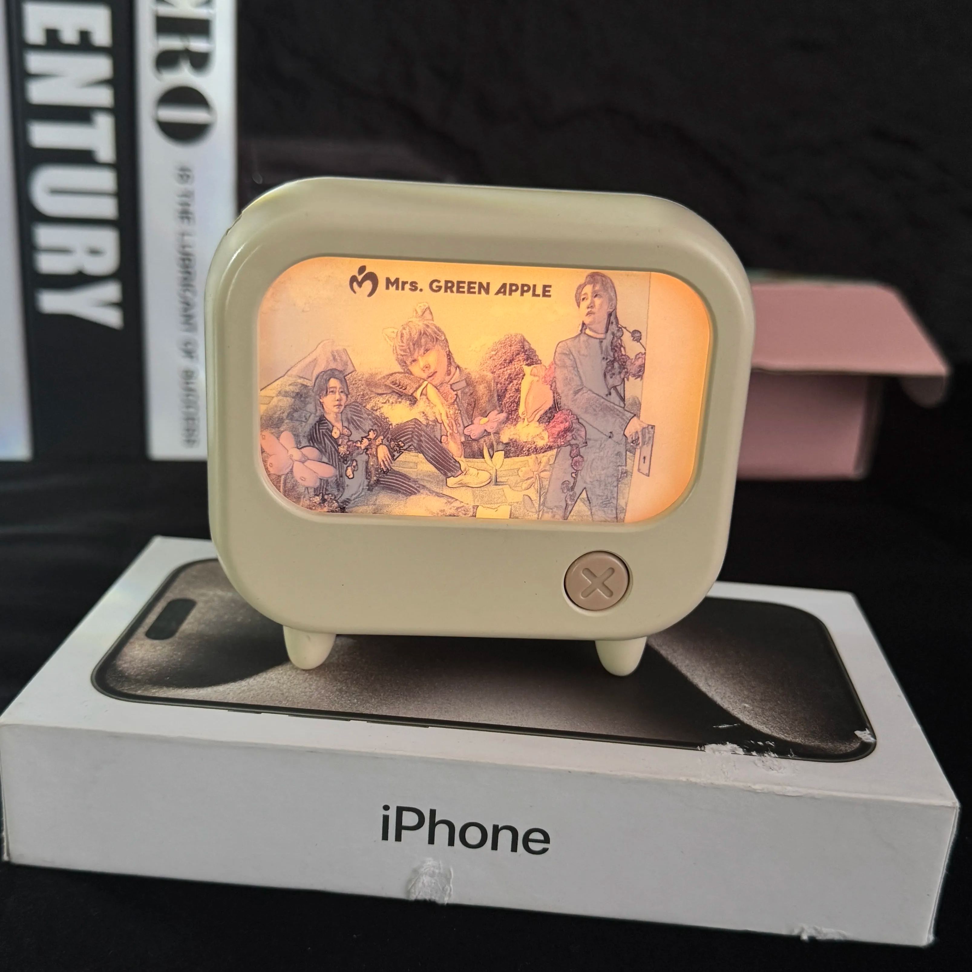 夕暮れの光と影のTV【MrsGREENAPPLE】2種類