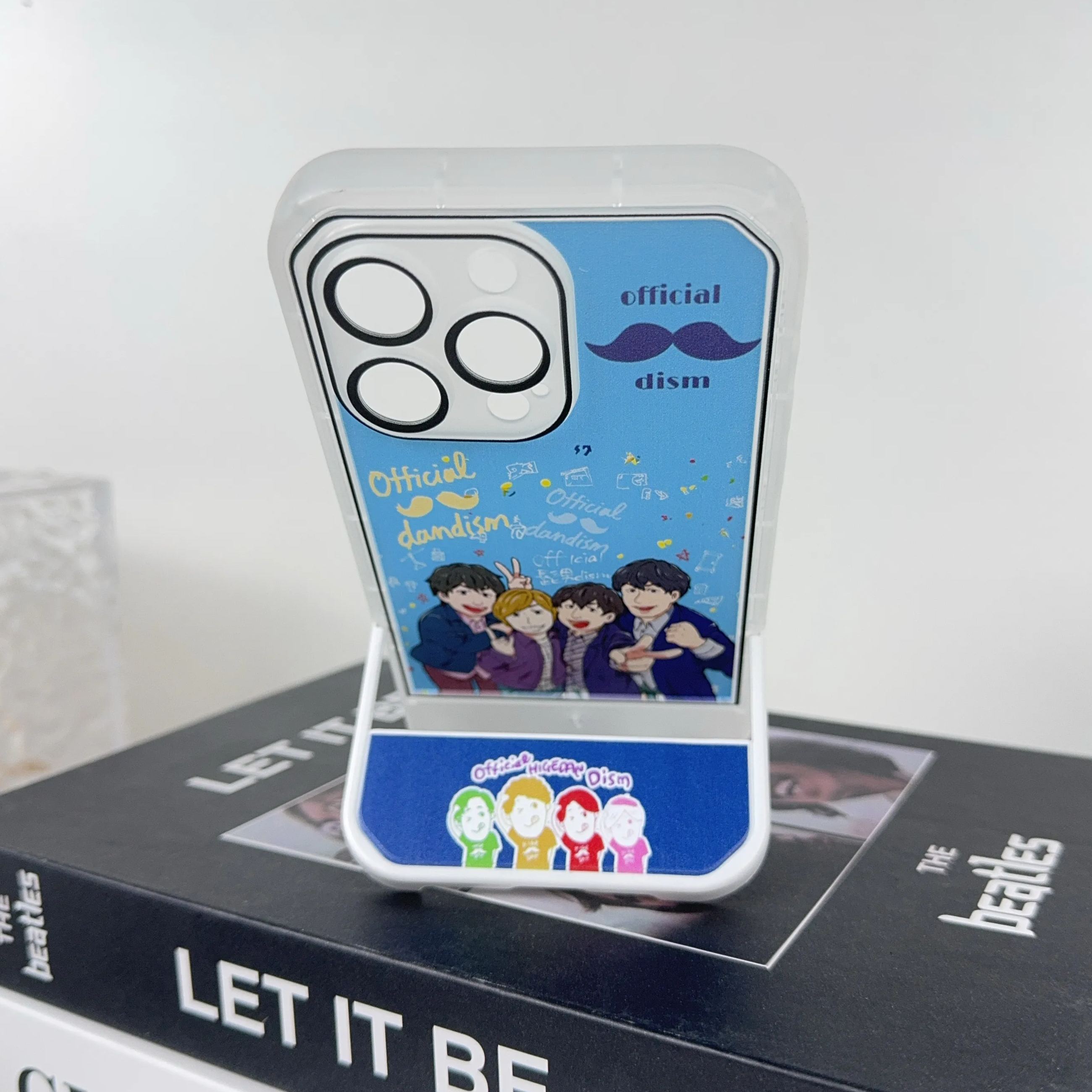 折りたたみ椅子型スマートフォンケース【Official髭男dism】