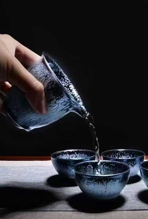 Custom-made tea ware