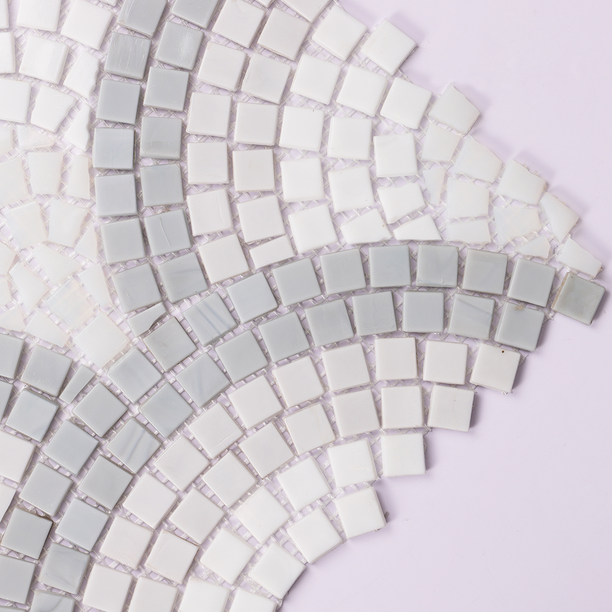 White and Gray Fish Scale Mosaic Tile Art-SAICINA TILES