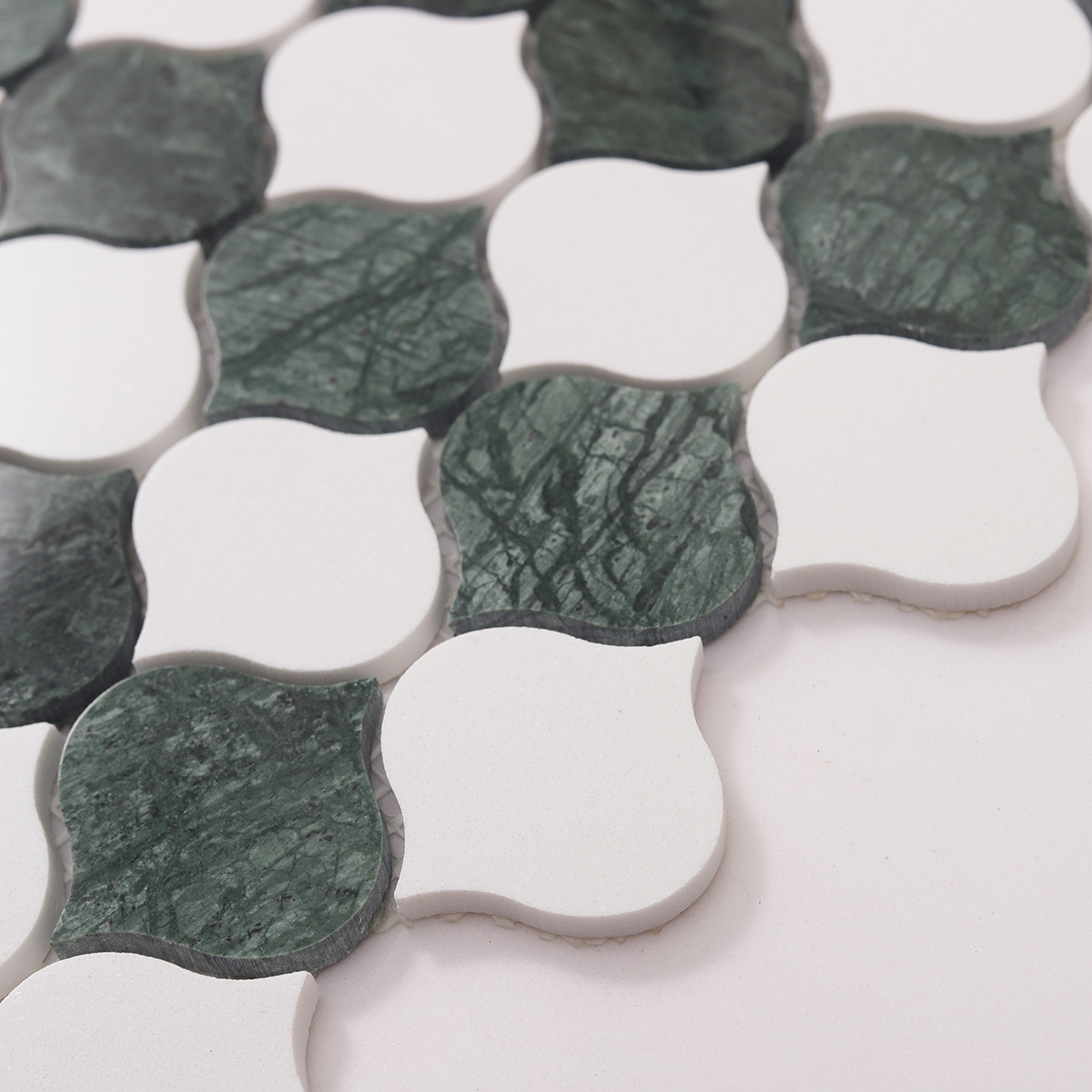 Side close-up view of Green and White Arabesque Lantern Marble Mosaic Tiles