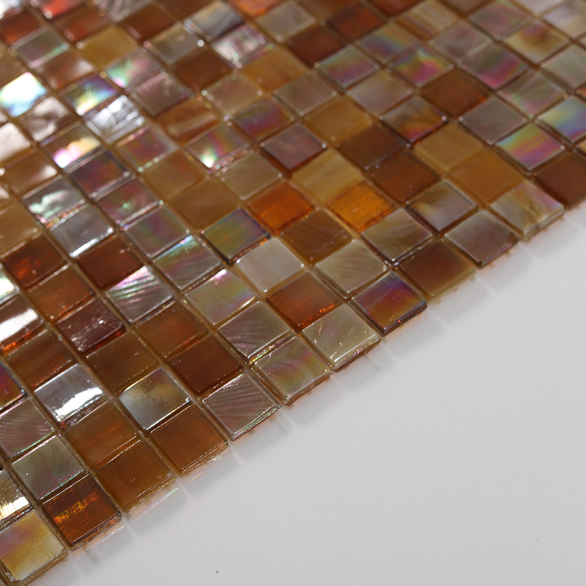 Side view close-up of Iridescent Light Brown Glass Mosaic Tile, edge detail