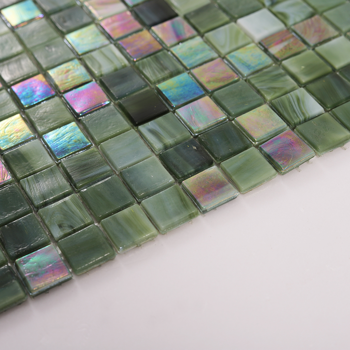 Side view close-up of Green Square Glass Mosaic Tiles, edge detail