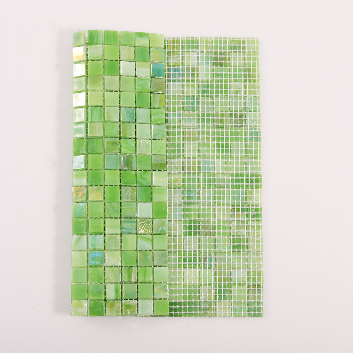 Emerald Green Glass Mosaic Bathroom Tile