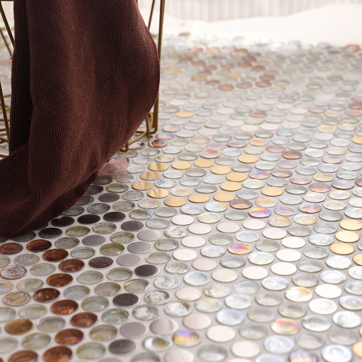 Elegant Glass Mix Metal Circle Pattern Mosaic Tiles for Living Room Floor