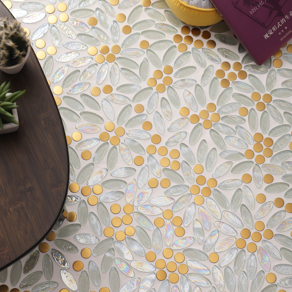 White and Gold Oval Glass Mosaic Polished Pixel  Tiles