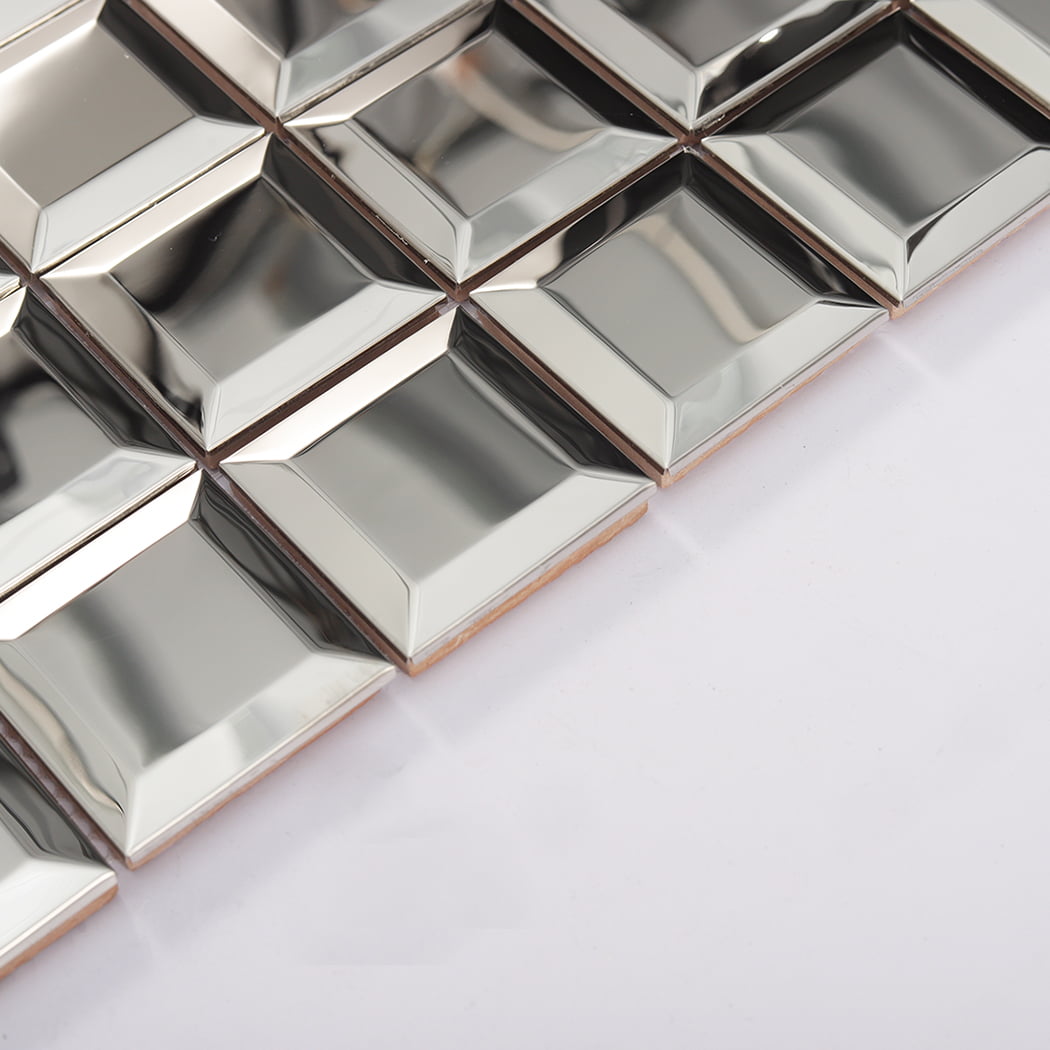 Side profile view of mirror silver beveled square mosaic tiles
