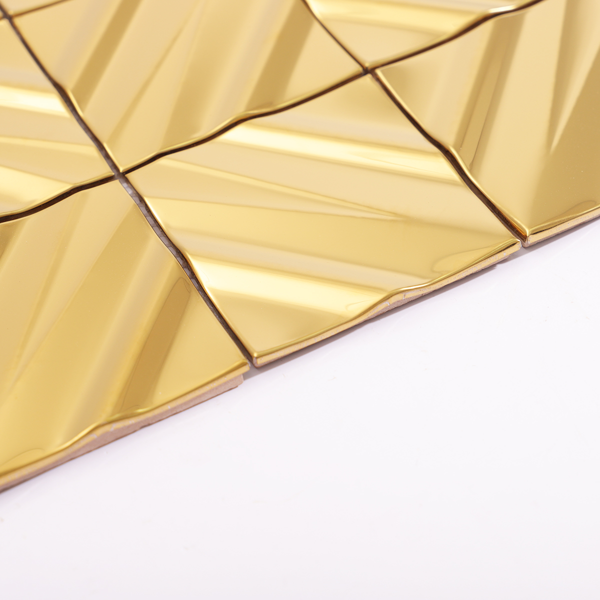 Side profile showcasing the depth and three-dimensional relief of the tiles