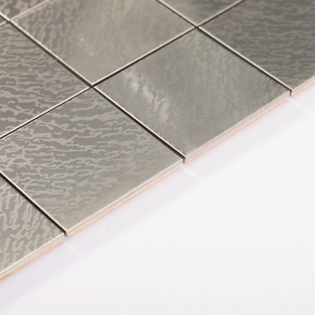 Edge close up showing thickness and grout lines