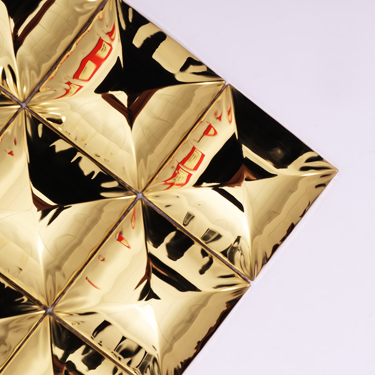 Mirror gold stainless steel pyramid tile corner