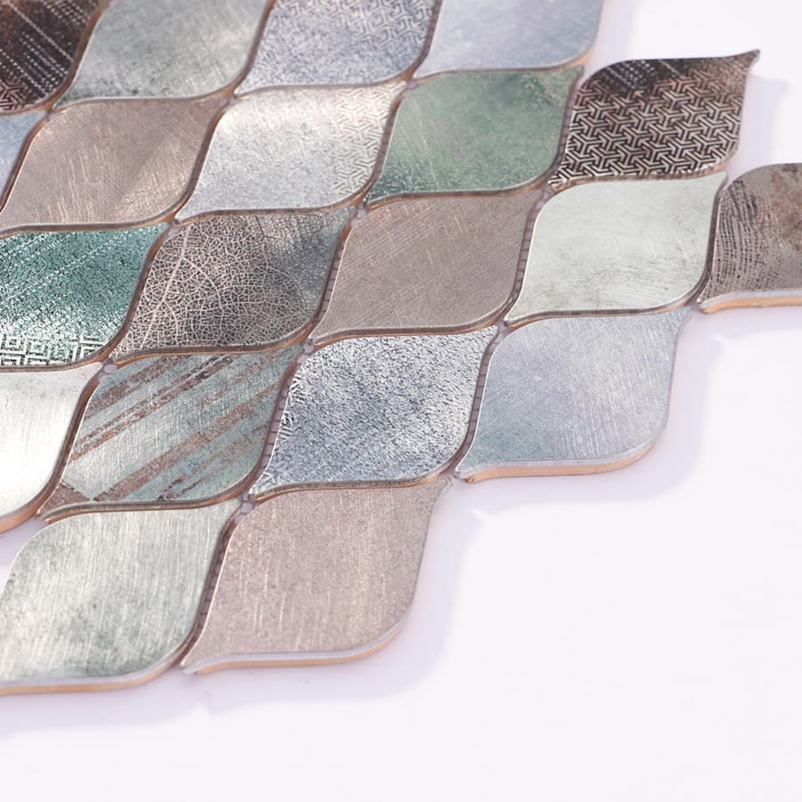 Side profile view of patterned leaf aluminum mosaic metal tile