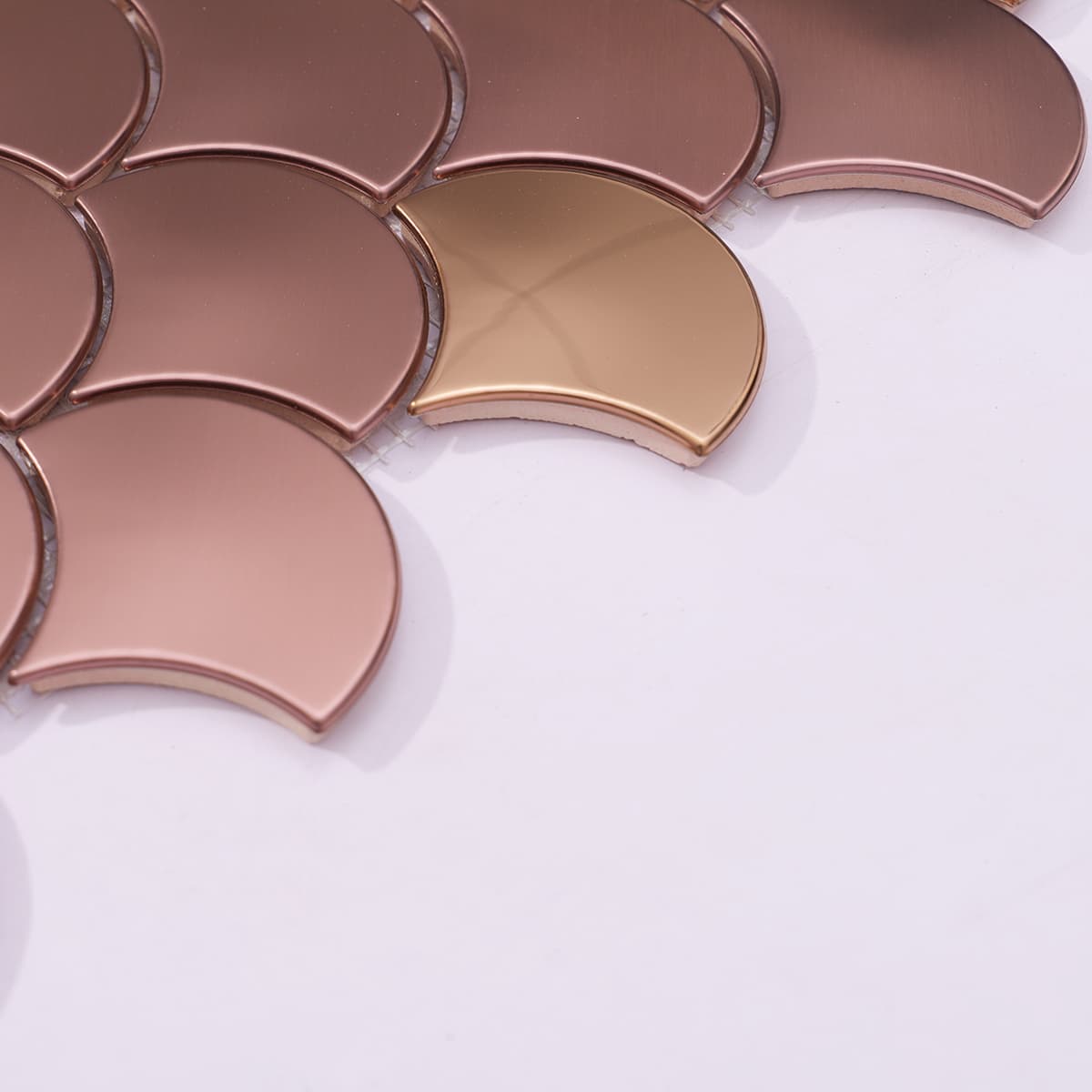 Rose gold fan tiles side curve detail