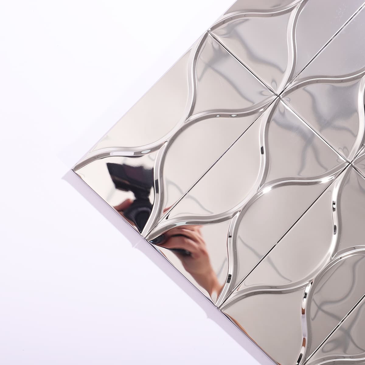 Silver mirror 3D mosaic tile corner angle view