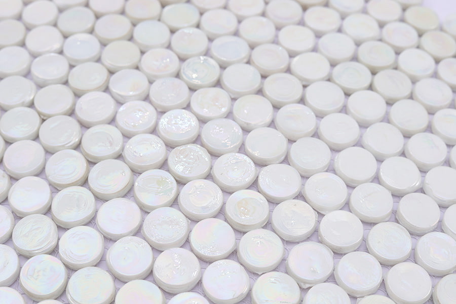 Glossy white round glass mosaic tile sheet with pearlescent surface for pool design