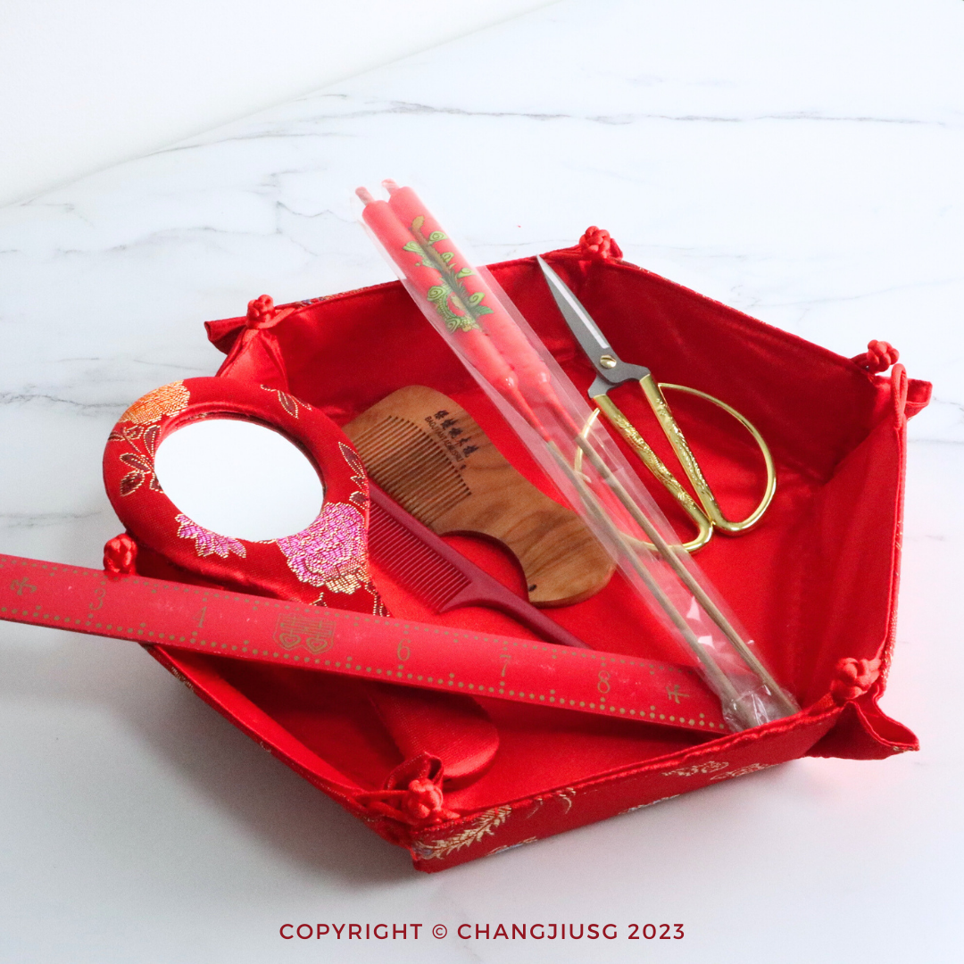 Hair Combing Ceremony Set with Tray 上头梳 (Groom)