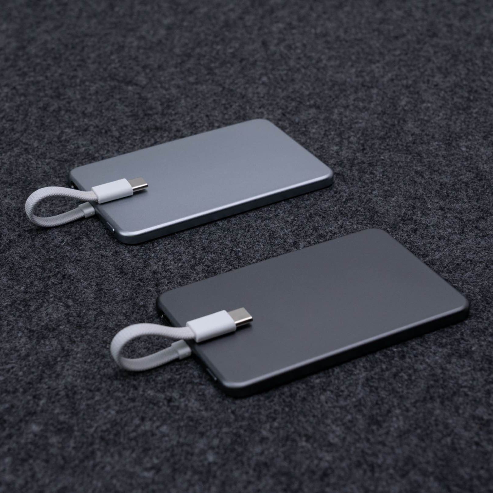 超輕薄設計磁吸快充Power bank