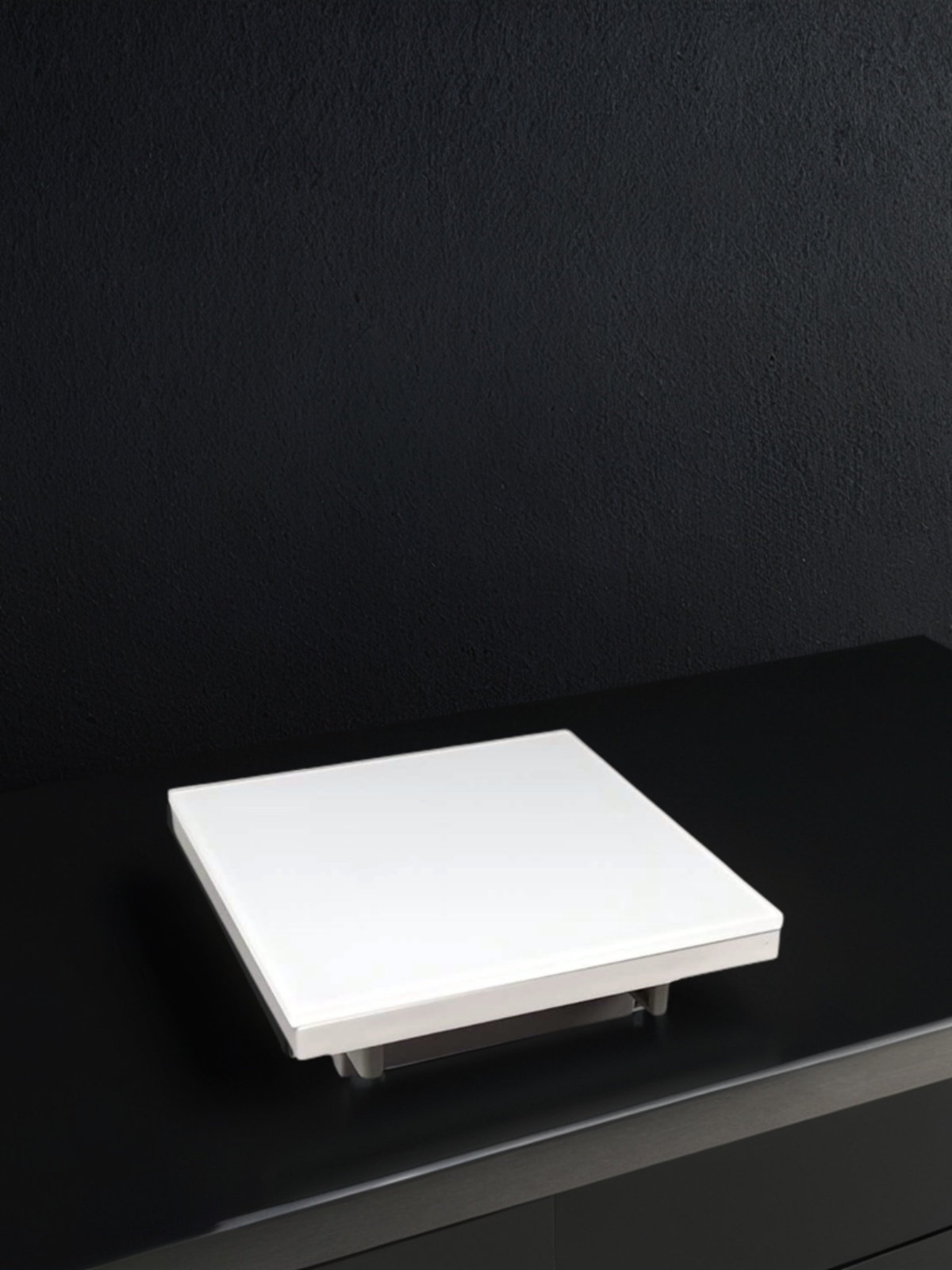 Multi-functional Smart Switch Enclosure-Zhaotesi