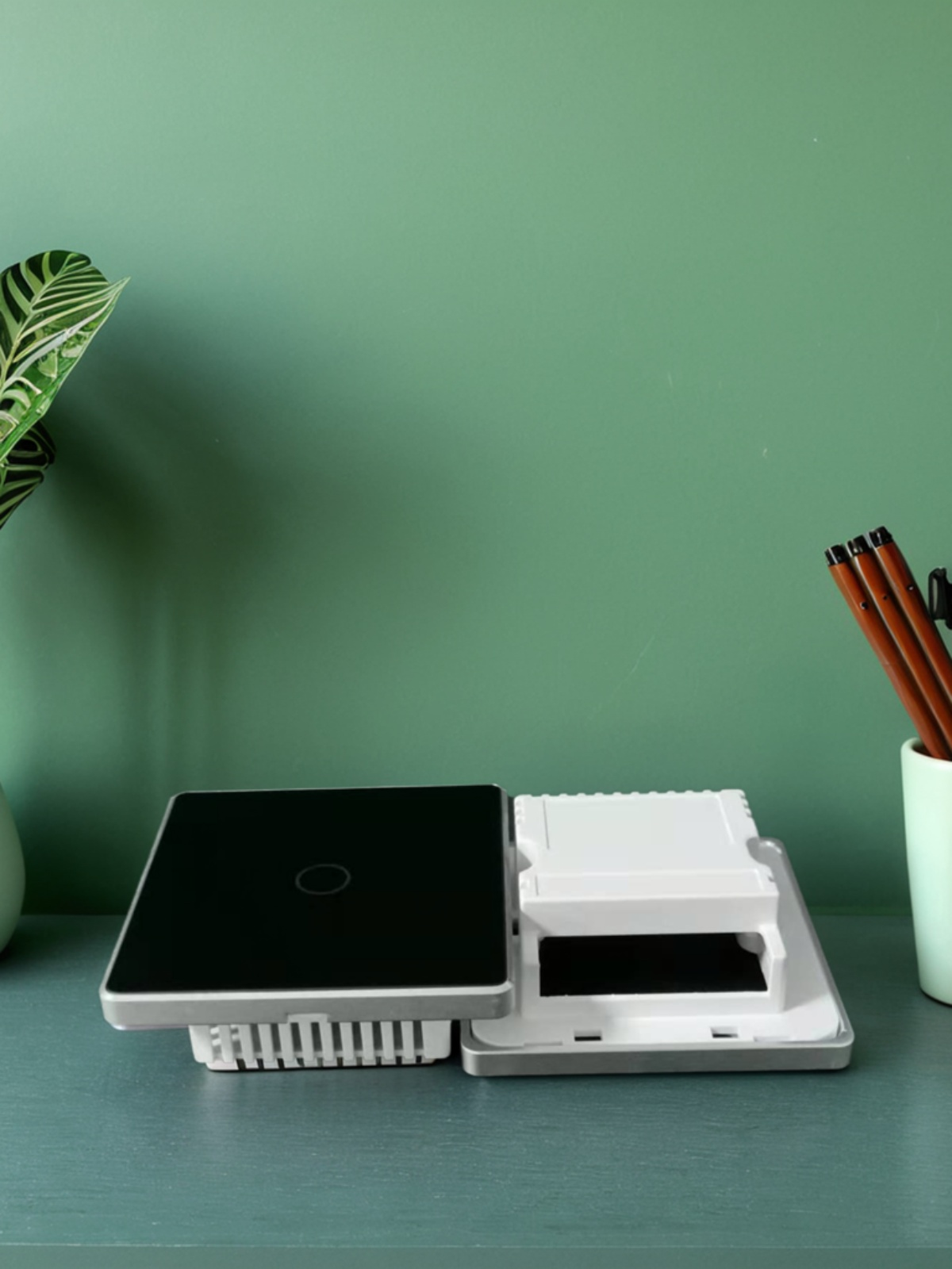 UK High Grade Aluminum Frame 86 Wall Smart Home Switch Enclosure With-Zhaotesi