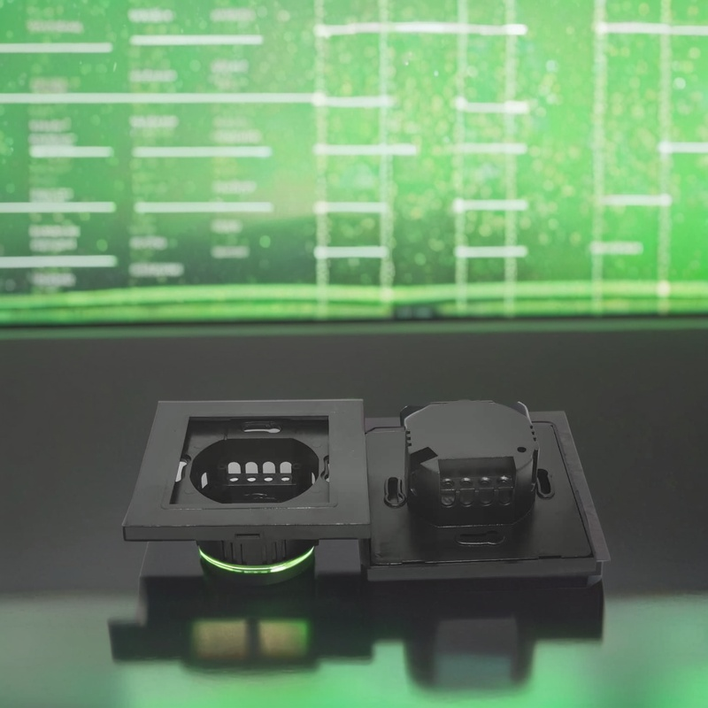 Intelligent switch Wall Switch European Regulations wall smart home switch enclosure with tempered glass panel, Factory Sales-Zhaotesi