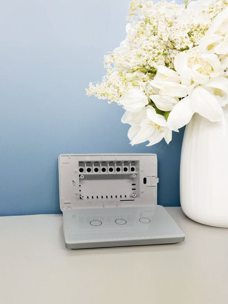 118 * 70 wall smart home switch housing-Zhaotesi