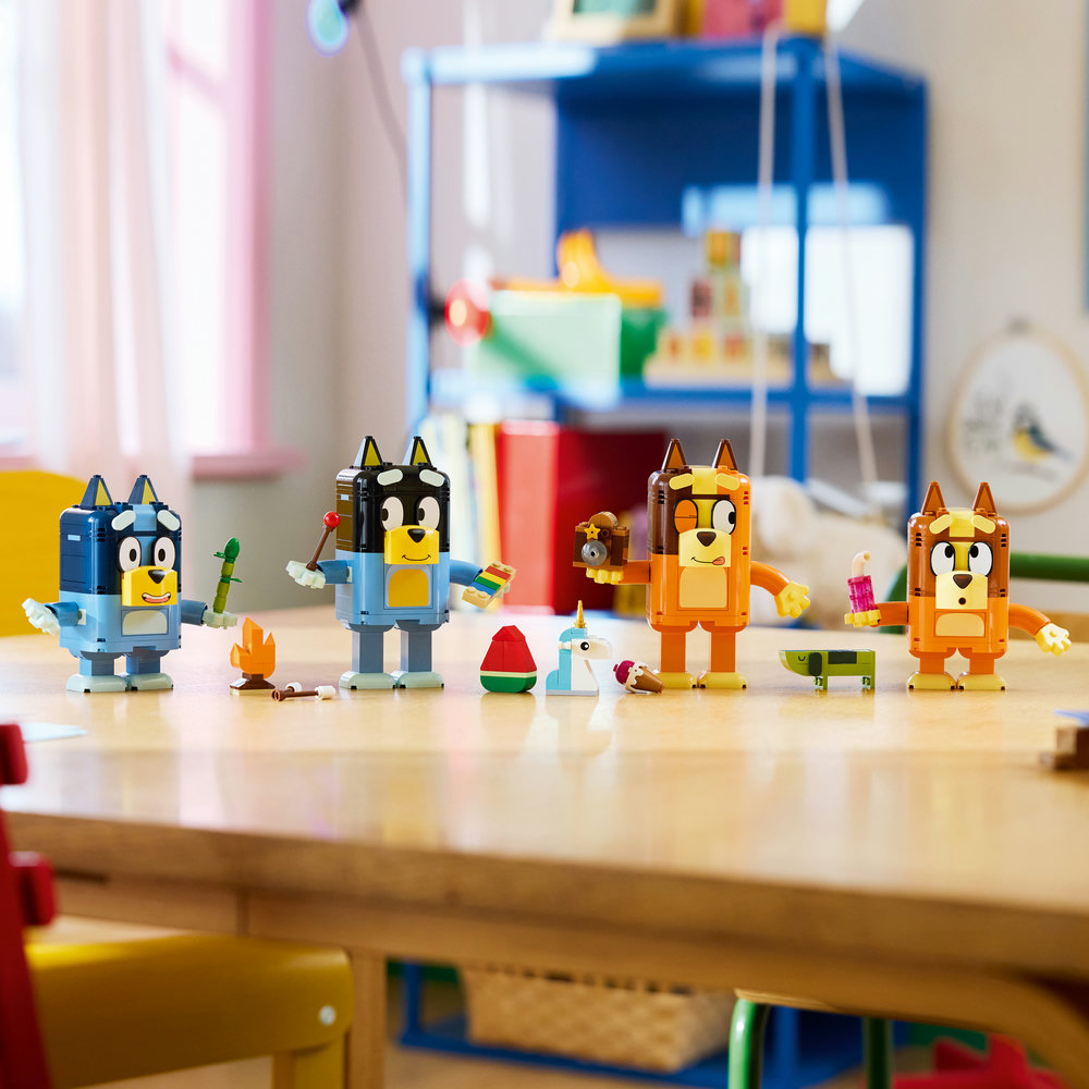 11217 Brick-Built Bluey Family