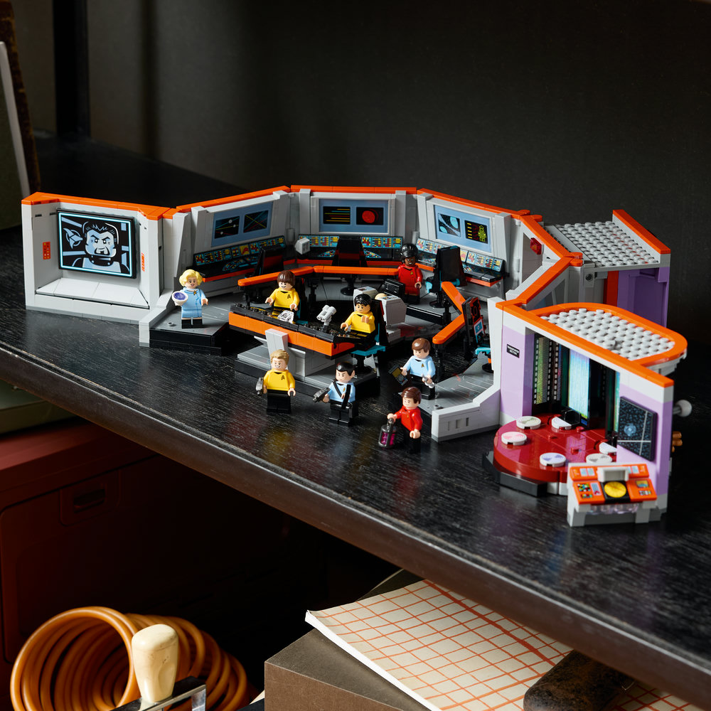 11385 Star Trek: U.S.S. Enterprise NCC-1701™ Bridge