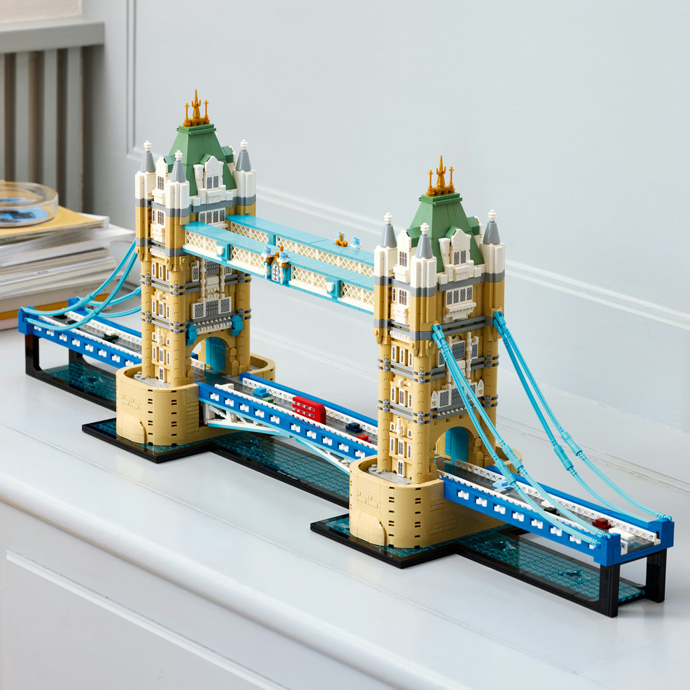 21067 Tower Bridge