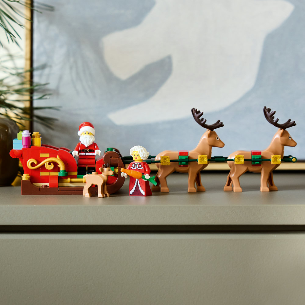 40866 Santa's Holiday Sleigh Adventure