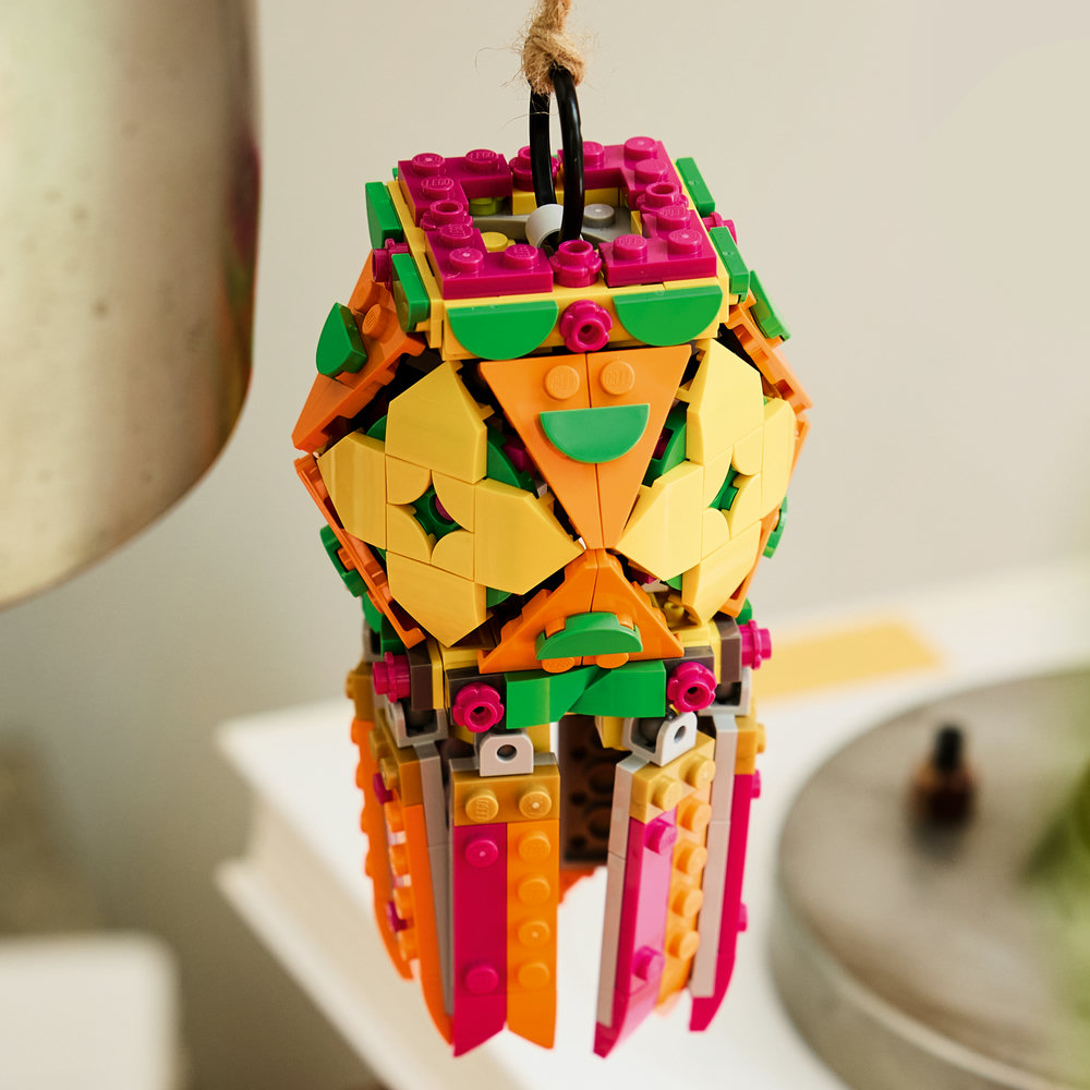 40873 Colorful Lantern