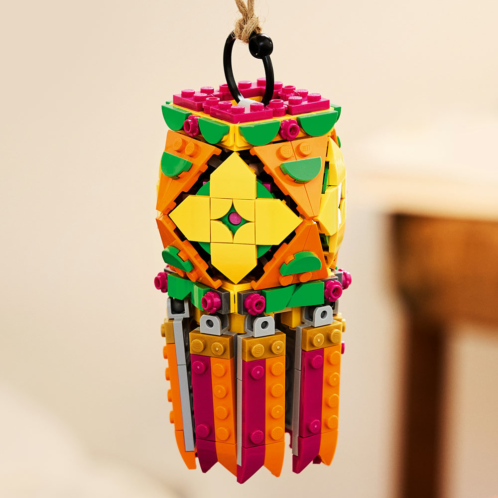 40873 Colorful Lantern