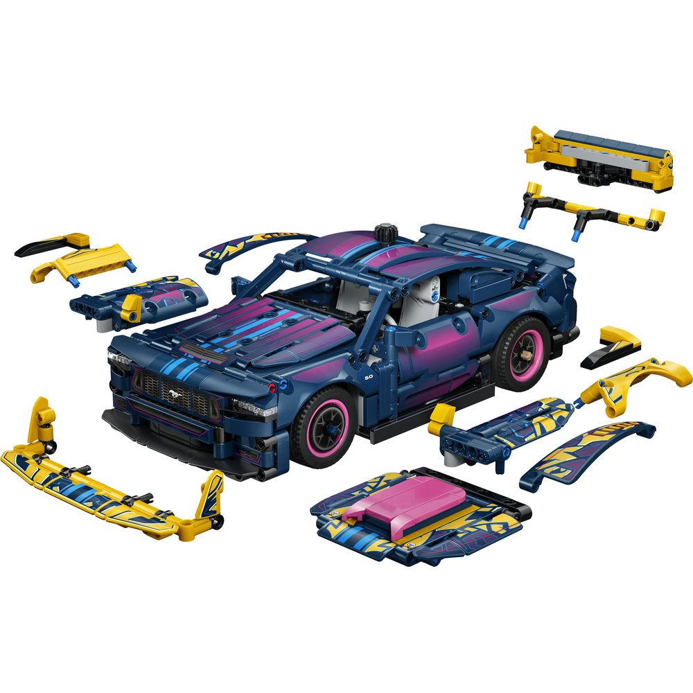 42236 Custom Garage Ford Mustang GT Car