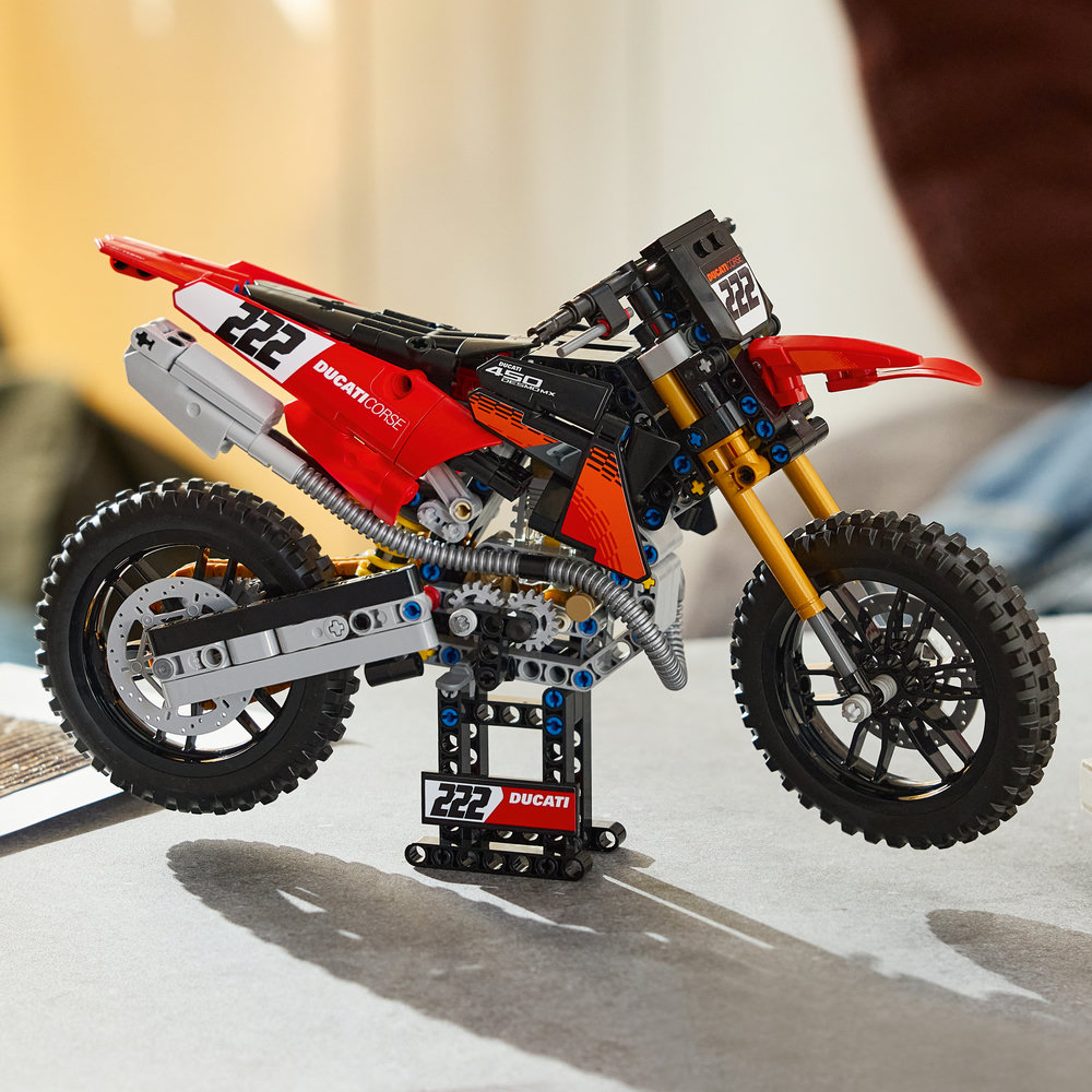 42238 Ducati Desmo450 MX Factory Motorcycle