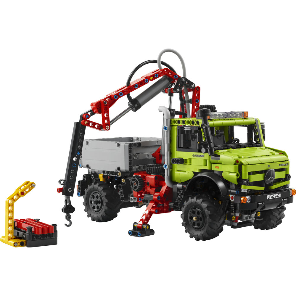 42242 Mercedes-Benz Unimog U 5023 with Crane