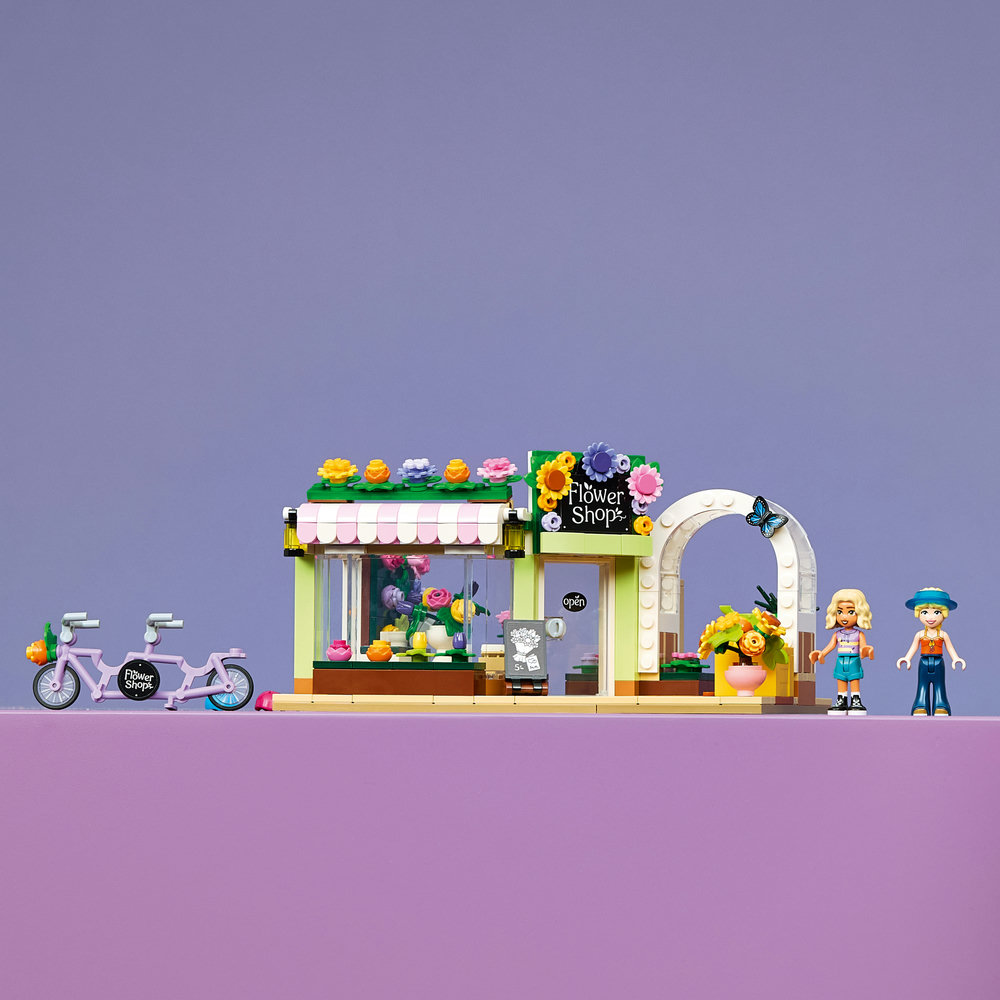 42693 Creative Flower Shop
