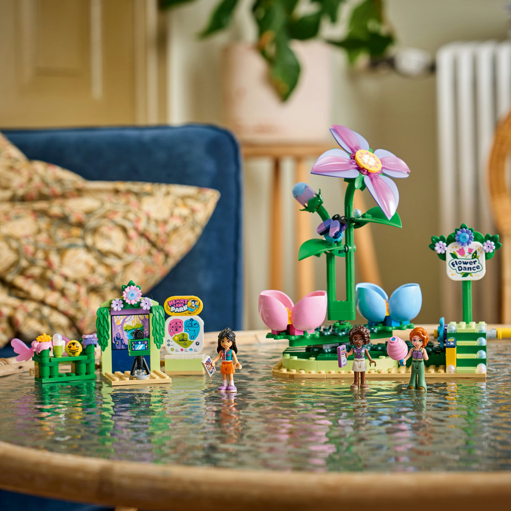 LEGO 42702 Spinning Flower & Fairy Teacup Ride