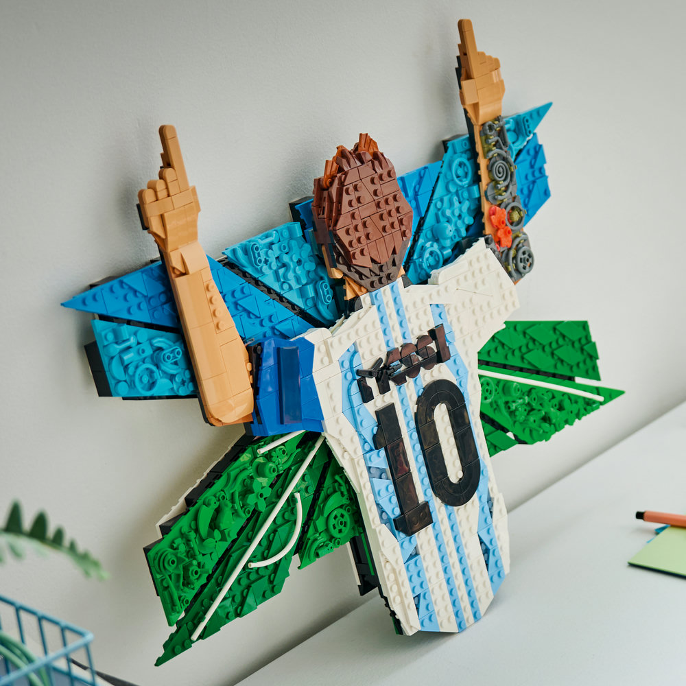 43018 Lionel Messi – Celebration