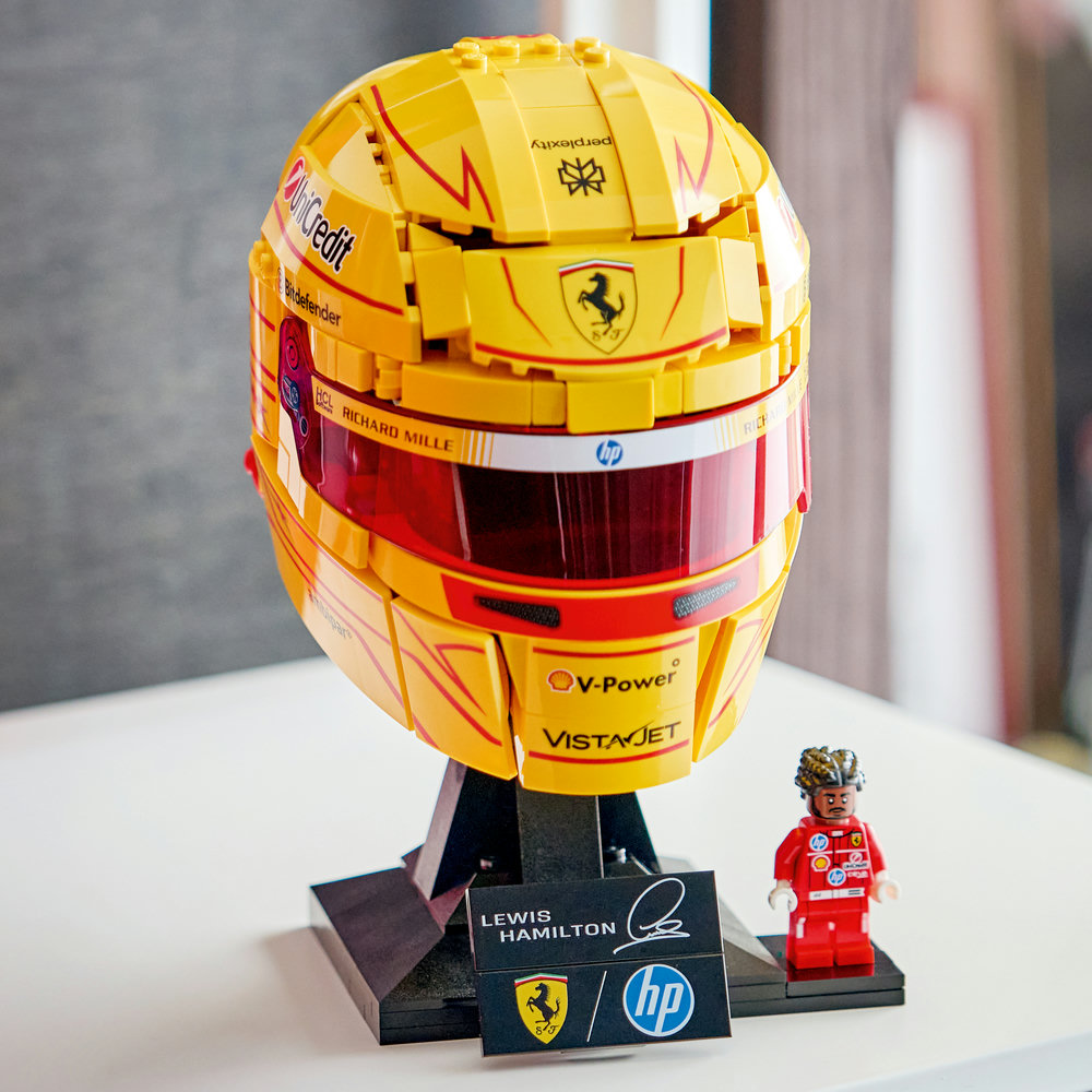 43022 Scuderia Ferrari HP Lewis Hamilton Helmet