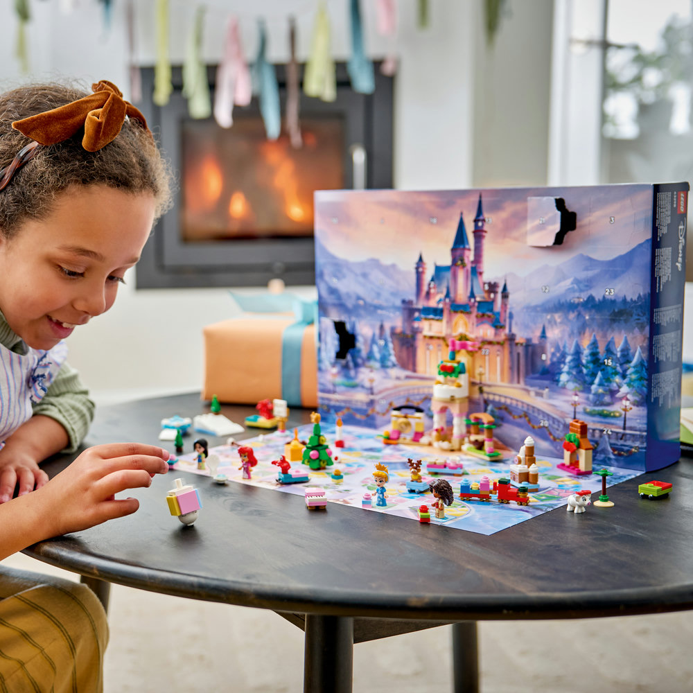 43298 Advent Calendar Disney Princess 2026