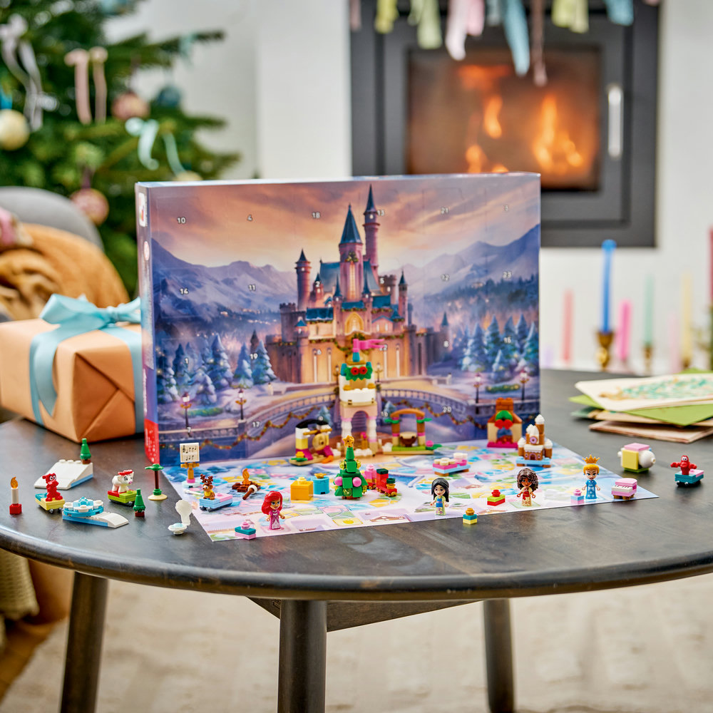43298 Advent Calendar Disney Princess 2026