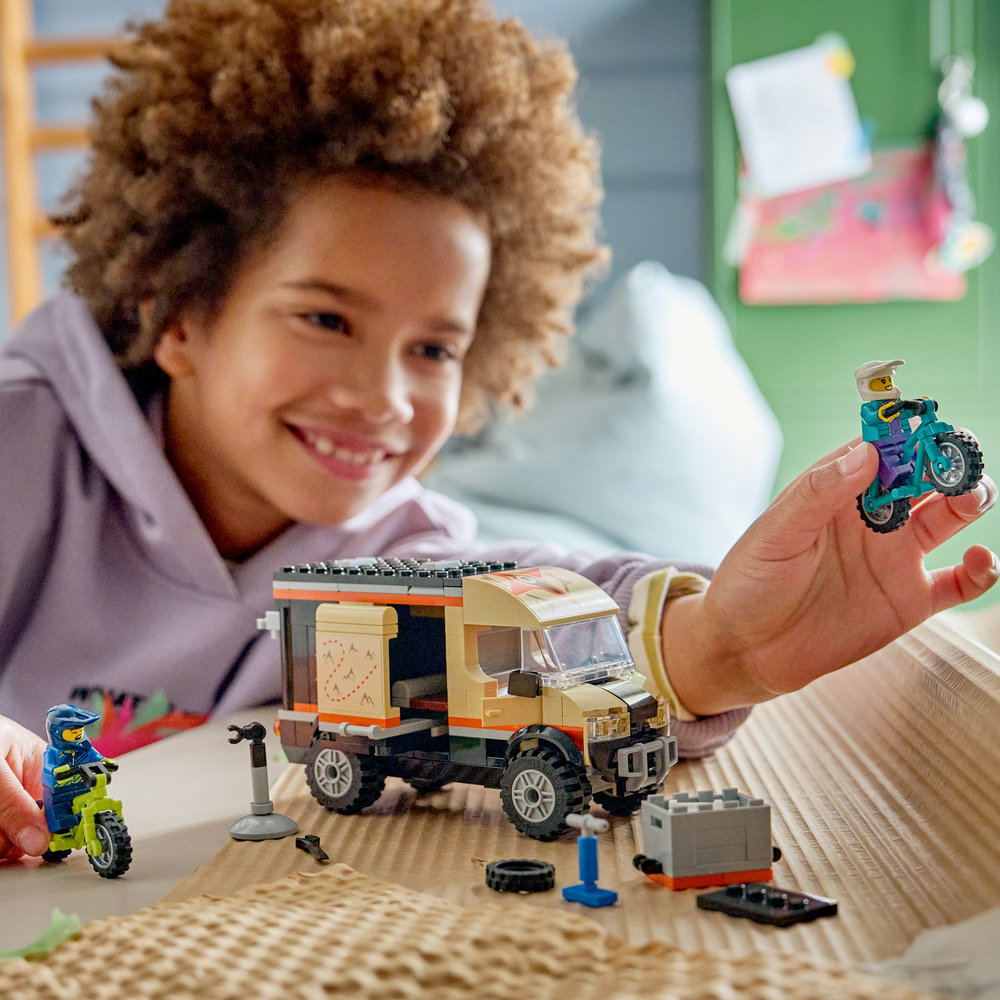 60512 Mountain Bike Adventure Van