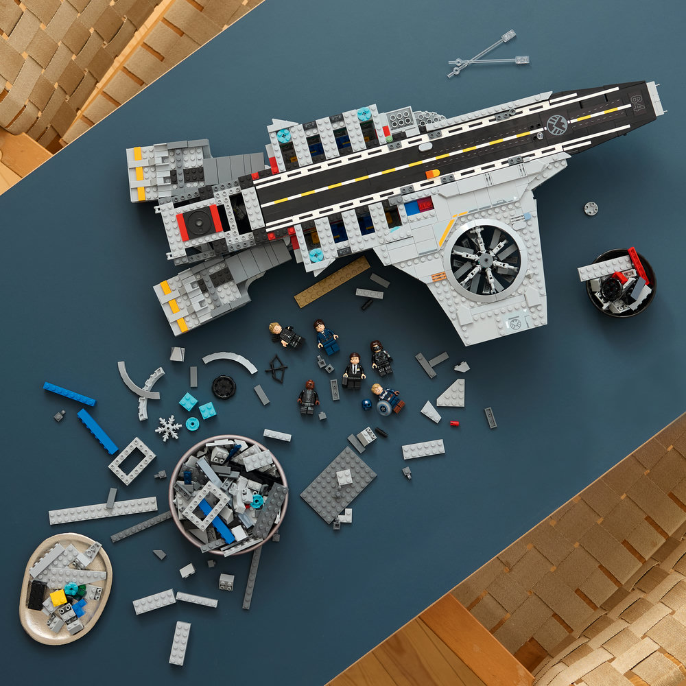 LEGO 76354 S.H.I.E.L.D. Helicarrier