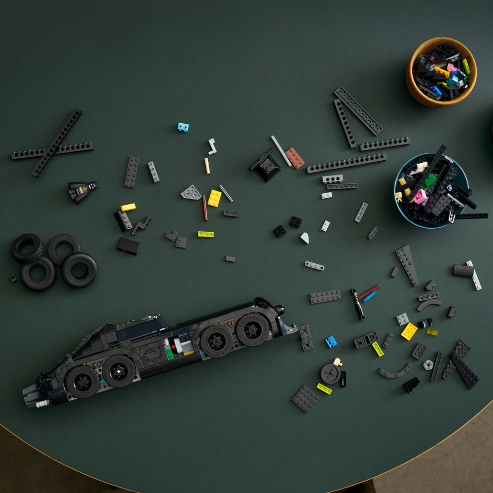 76355 Batman Returns™ Batmobile™